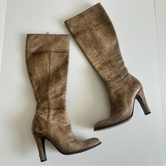 Burberry VINTAGE Distressed Y2K Leather Boots - Picture 1 of 12
